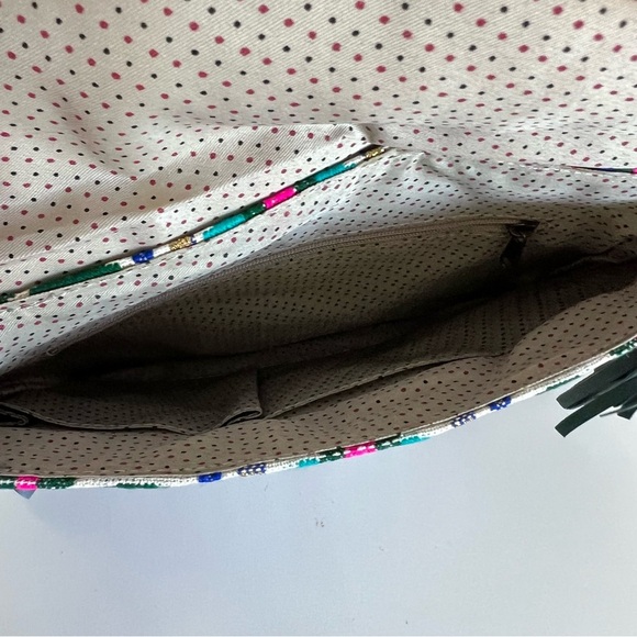 Boho Women’s Woven Pom Pom Tassel Crossbody Bag - Picture 6 of 8